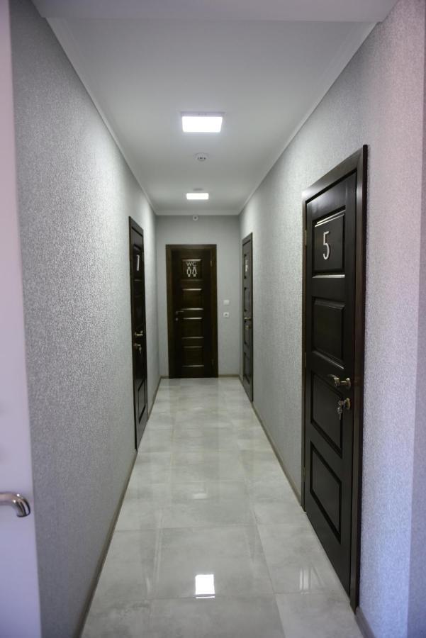 Gray Hotel Vynohradiv Dış mekan fotoğraf