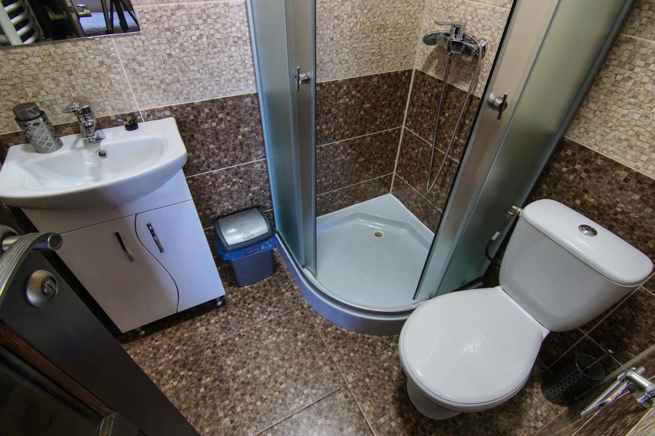 Gray Hotel Vynohradiv Dış mekan fotoğraf