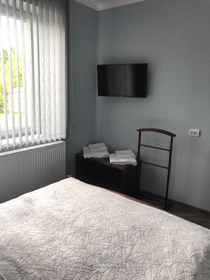 Gray Hotel Vynohradiv Dış mekan fotoğraf